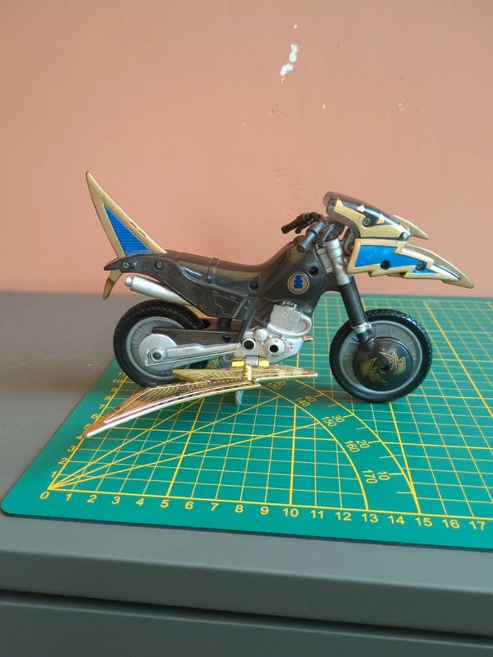 moto power rangers bandai 2002 - photo numéro 7