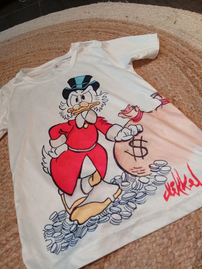 T shirt type acrylique 8 ans super état comme neuf Picsou - photo numéro 3