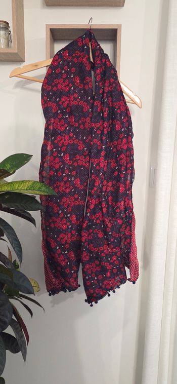 Écharpe femme comme neuve
