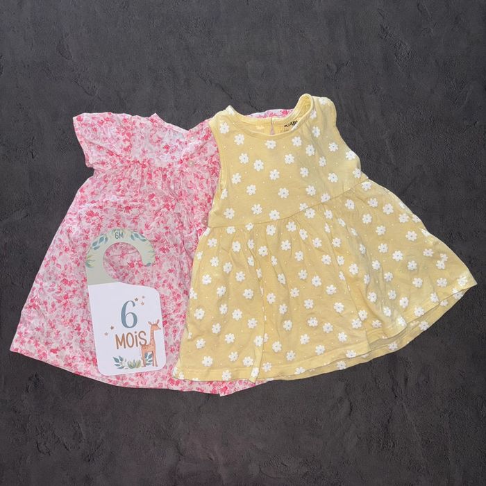 Robe fleurs rose et jaune fille / 6 mois / Très bon état