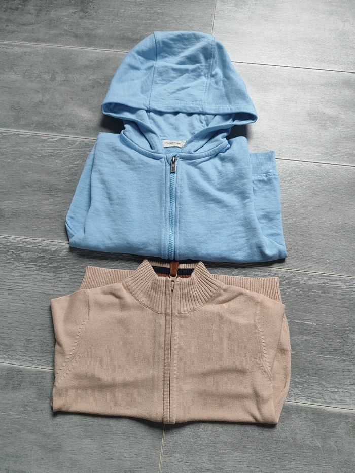 Lot de 2 gilets en 6 ans