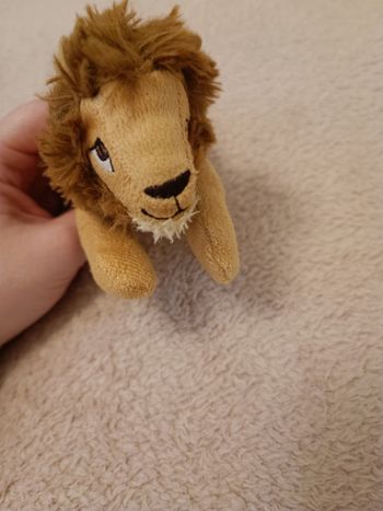 Peluche lion