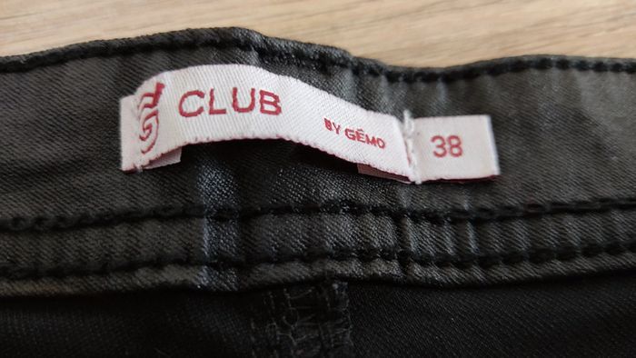 Jupe jean's toile enduite noire Gémo Taille 38 - photo numéro 3