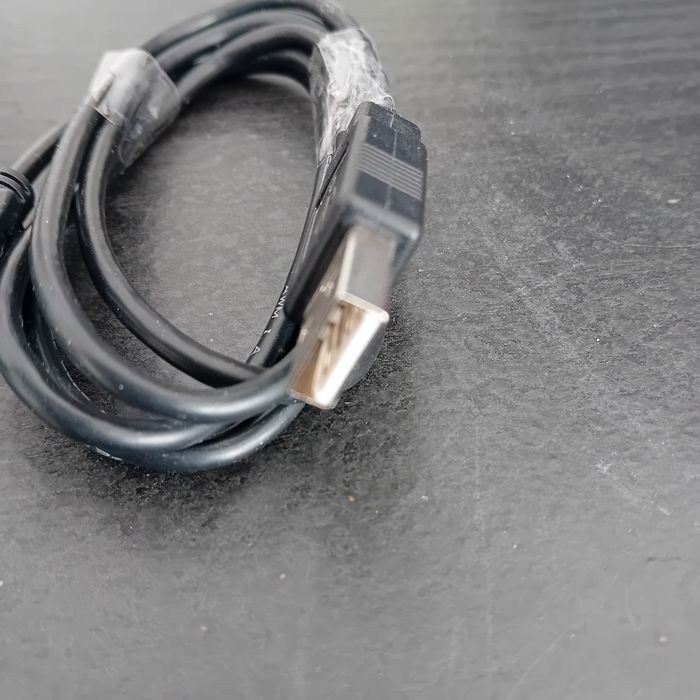 Faby27800 Câble USB : AWM 2725 28AWG vw-1 60°C 30 v - photo numéro 2