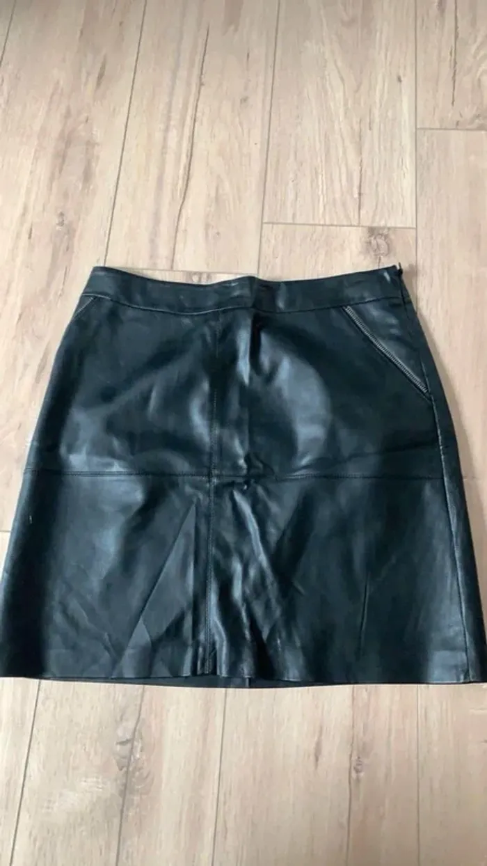 Jupe simili cuir noir