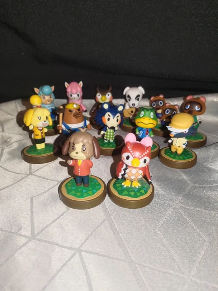 Lot de 13 amiibo animal crossing dont Méli mélo et Céleste