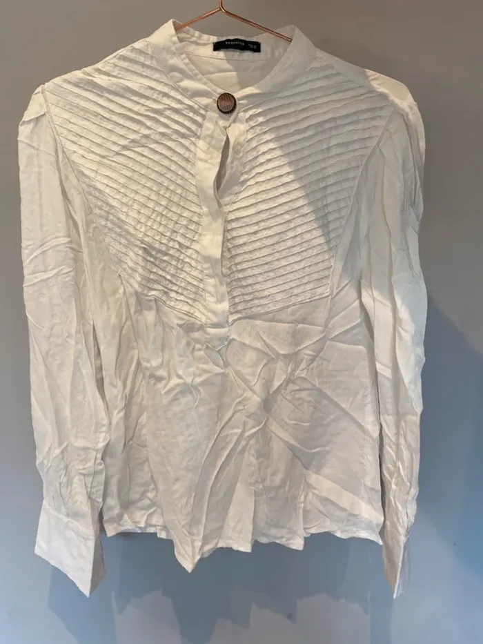 Blouse reserved