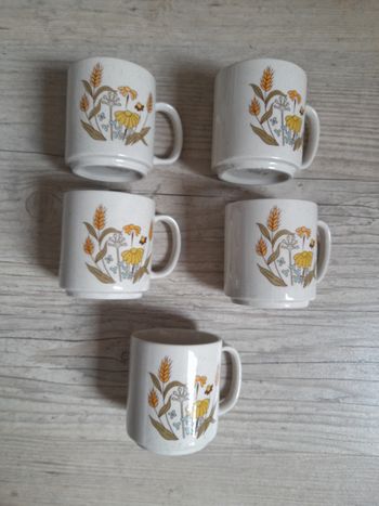 Lot 5 tasses vintage en grès made in Corée