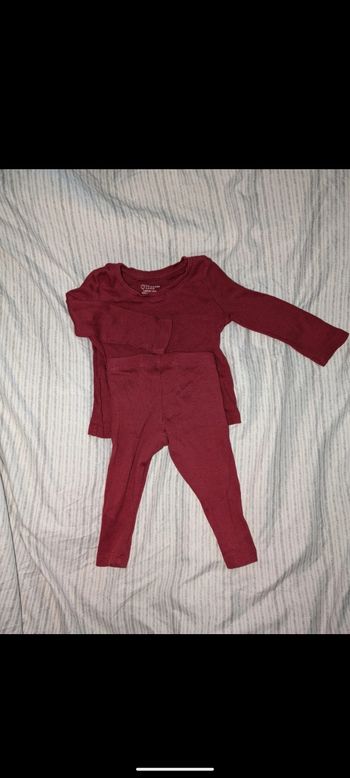 Ensemble bordeau en continu côtelé