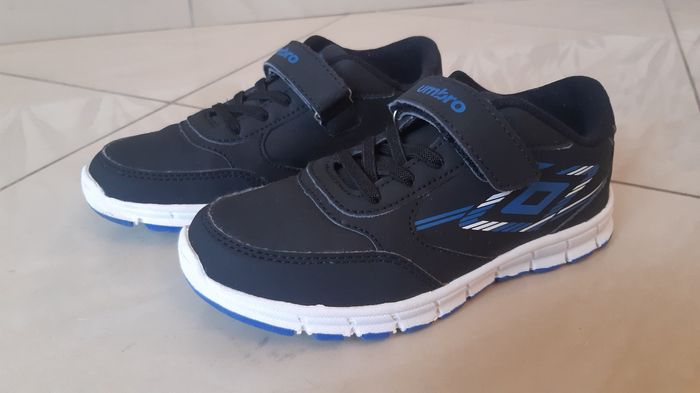 Basket UMBRO T31 9€ - photo numéro 2