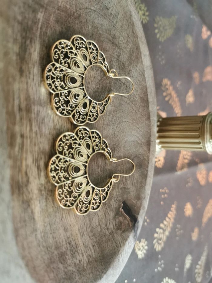 Boucles d'oreilles style bohème vintage doré - photo numéro 2