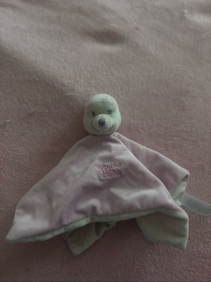 doudou Winnie l’ourson