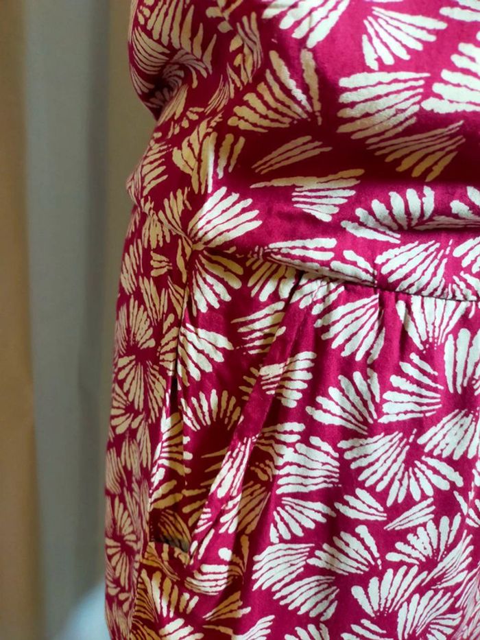 Robe courte à imprimé graphique rouge & blanc – Bizzbee – Taille XS - photo numéro 4