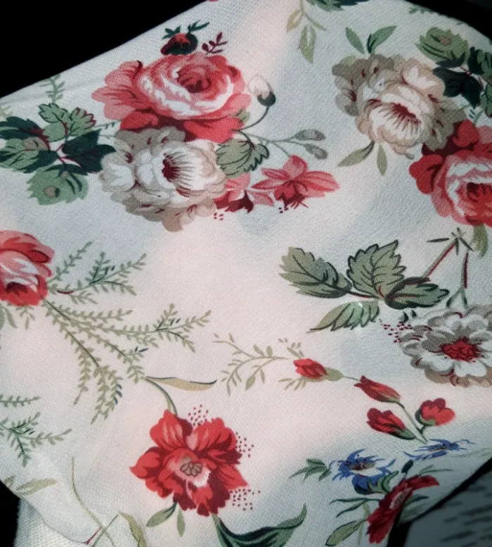Tee-shirt fluide motif fleuri - photo numéro 3