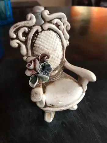 Petit fauteuil, chaise en porcelaine céramique Vintage TBE