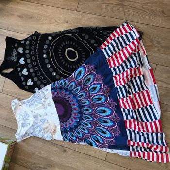 Lot de deux robe desigual 13/14ans