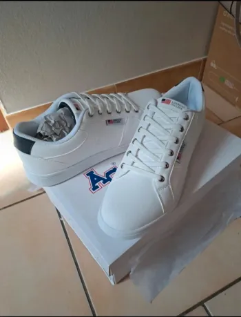 Basket homme 44