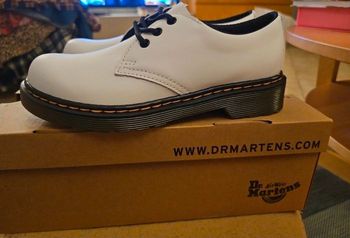 Magnifiques derbies enfant Dr Martens 