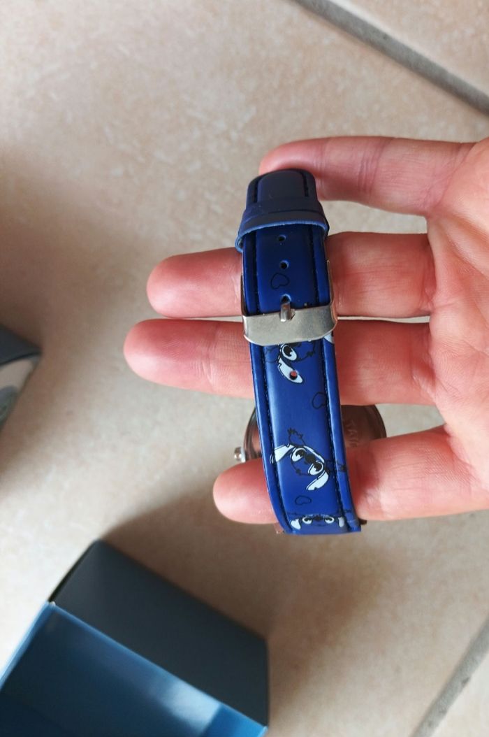 Montre Stitch - photo numéro 2