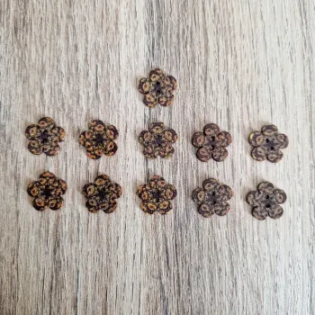 Lot de 11 boutons fleurs en bois