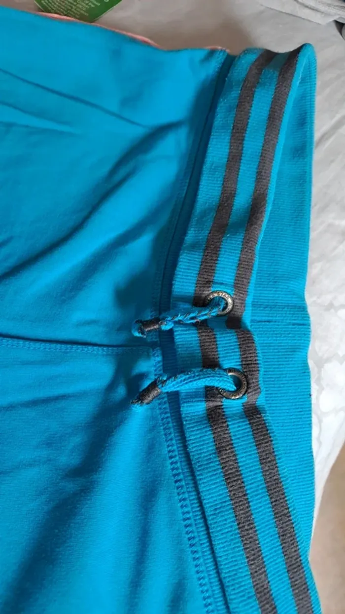 Short taille elastique 158-164 - photo numéro 2