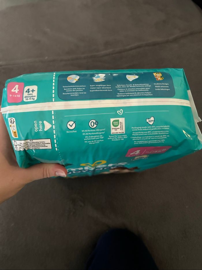 Couche Pampers taille 4 - photo numéro 3