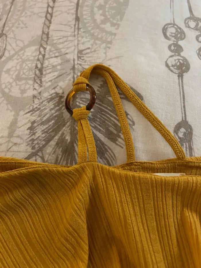T-shirt jaune moutarde - photo numéro 2