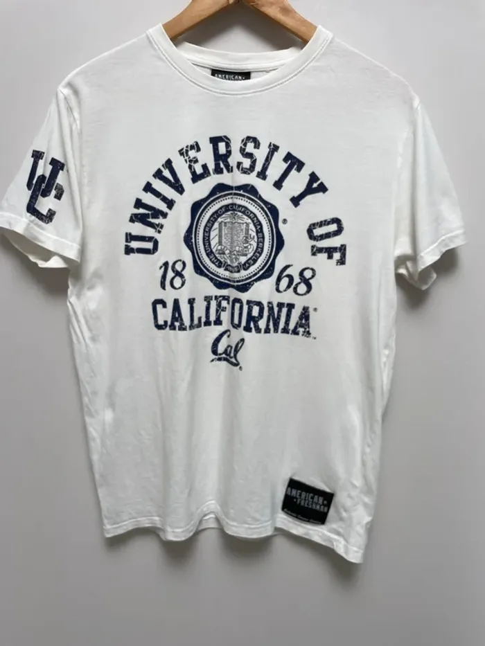 Varsity T-shirt University of California Mens Size Medium