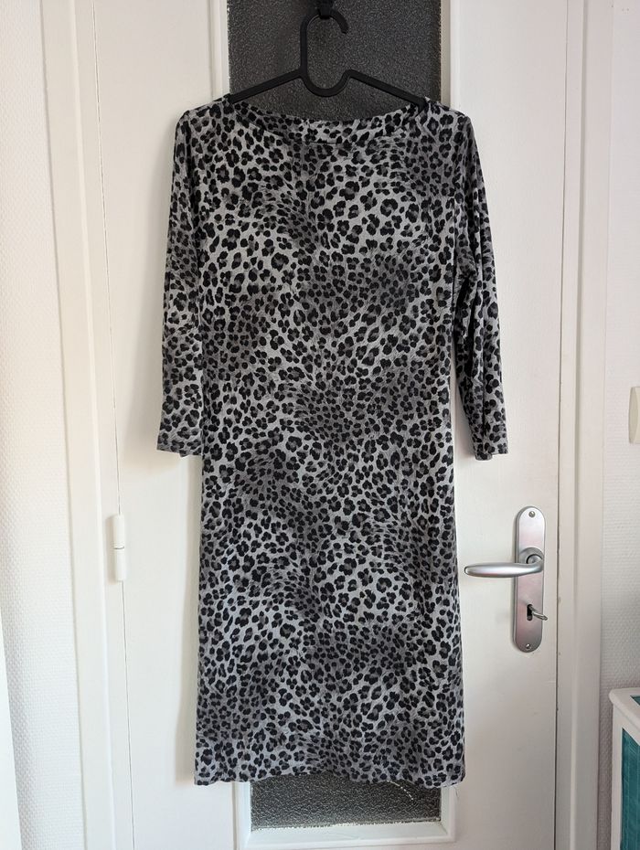 Robe léopard gris et noir marks et spencer taille 38