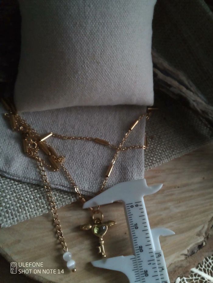 Collier pendentif clé ailée pierre de péridot naturelle 💚. - photo numéro 3