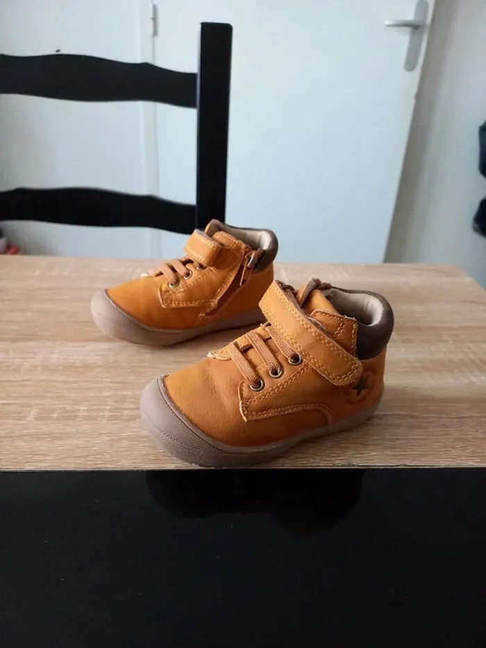 Chaussure bébé T21 - photo numéro 2