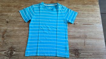 Tee shirt rayé bleu et blanc