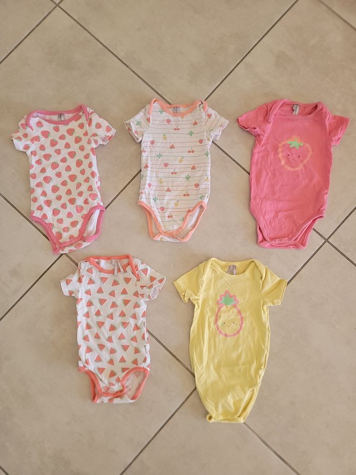 Lot vêtements fille 9 mois été - photo numéro 2