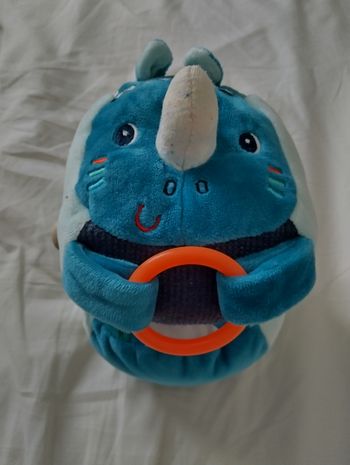 Rhinocéros Marius de Lilliputiens 