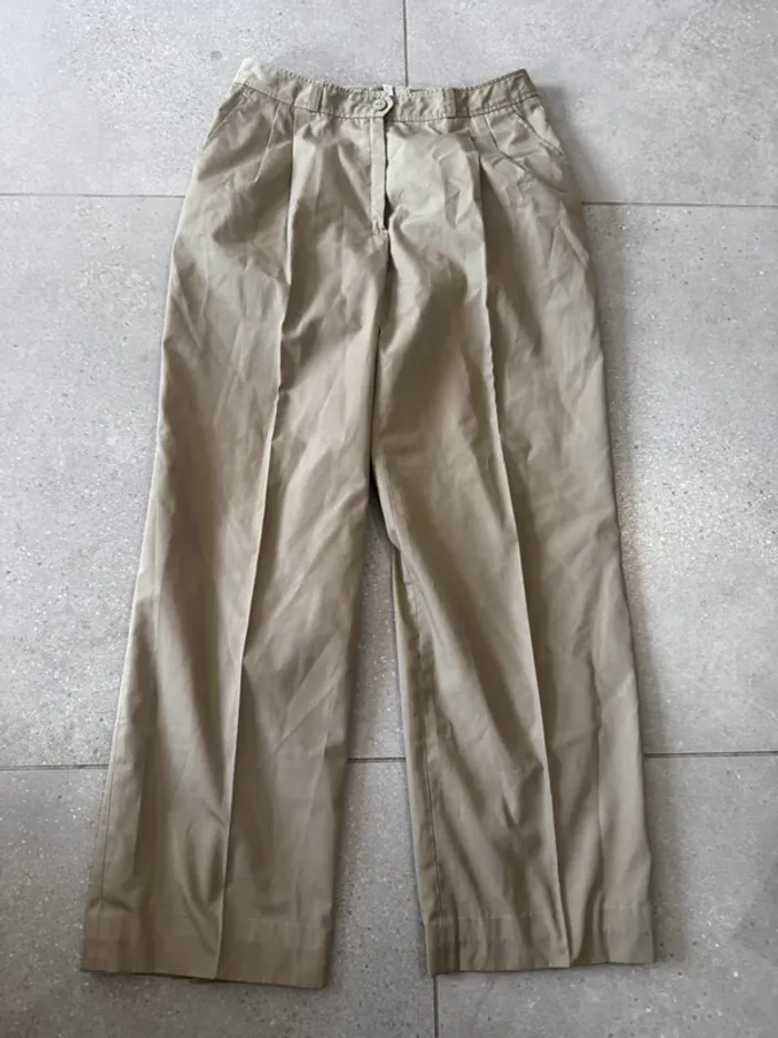 Pantalon beige, très bon état, 34x95cm