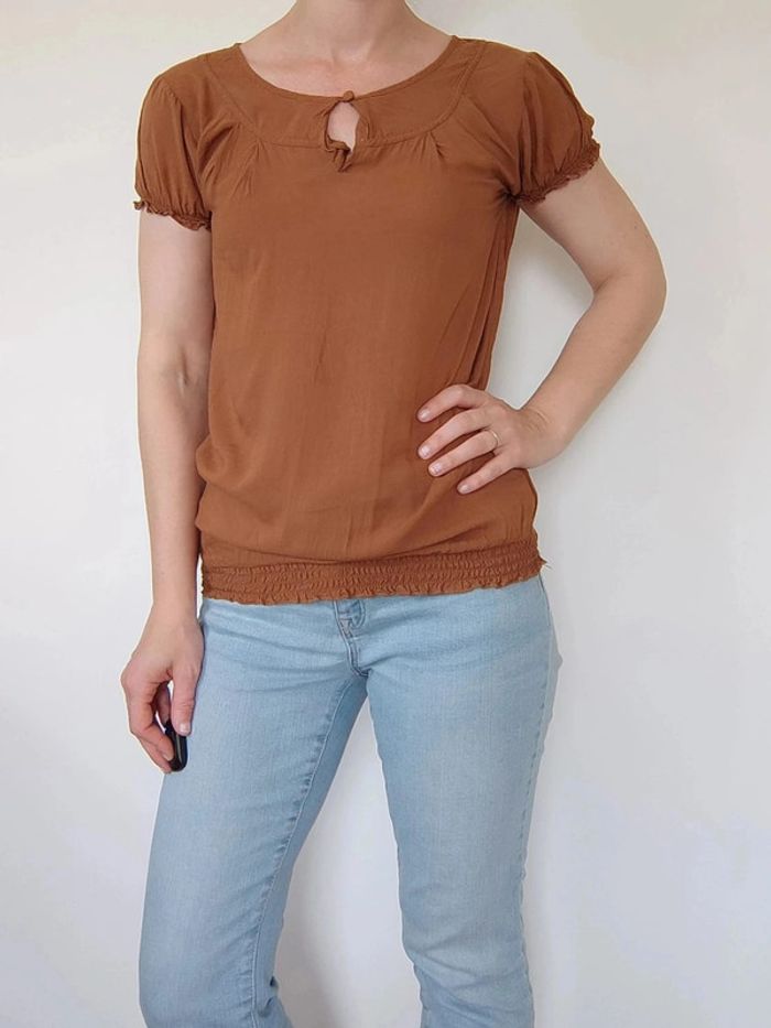 Tee-shirt marron Mim, taille 36, resserré à la taille, en très bon état 💖 - photo numéro 10