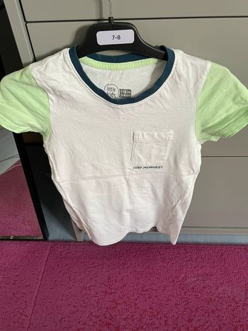 T-shirt blanc et vert, garçon