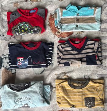 Lot de 5 t-shirts à manches longues & 1 pull taille 3 mois 