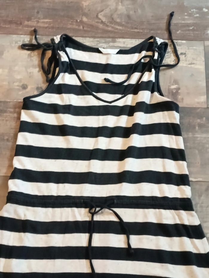 Robe courte