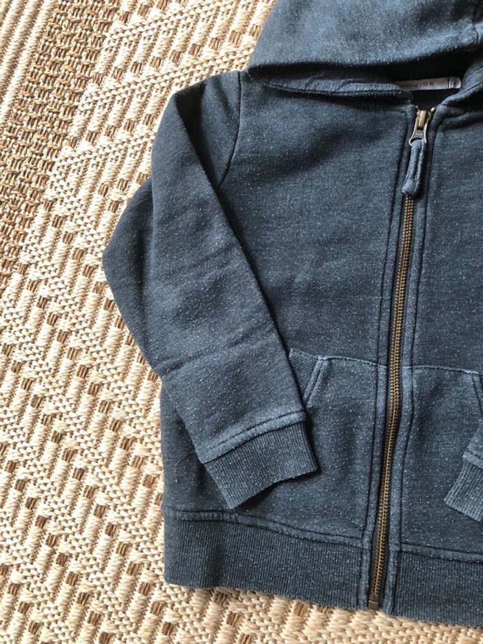 Veste jogging - taille 4 ans - photo numéro 3