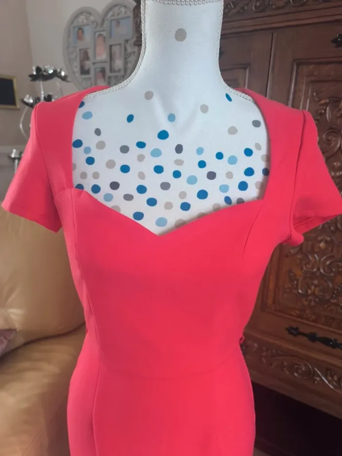 Superbe robe rouge corail - photo numéro 2