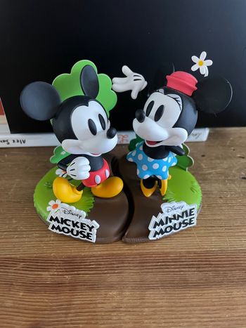 Figurine Mickey et Minnie le lot