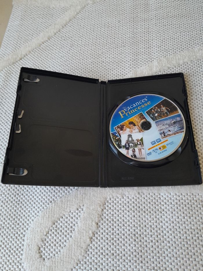 DVD Des vacances de princesse - photo numéro 2
