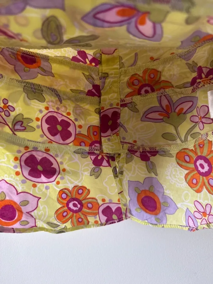 👚débardeur bébé fille - fleurie et coloré - 67 cm - très bon état - photo numéro 3