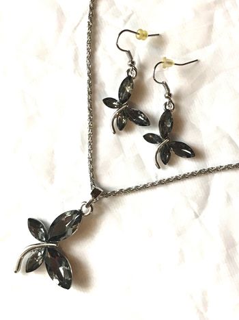 Parure Bijoux Papillon Insecte Ailes Feuilles Ouvertes Pierres Bijoux Argentés Fantaisies Femmes