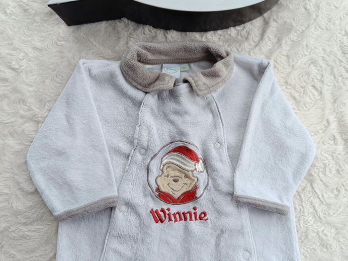 Pyjama grenouillère velours Garçon 3 mois Winnie l'ourson the pooh père noël Disney - photo numéro 3