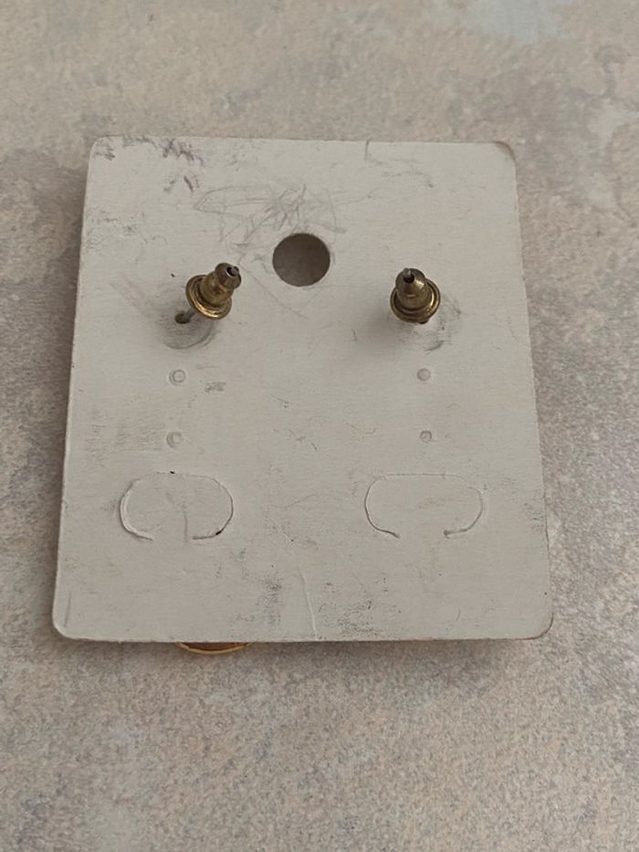 Boucles d’oreilles dorées - photo numéro 4