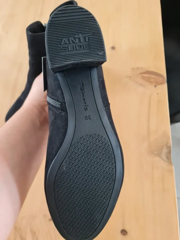Bottines neuve noir Tamaris 39 - photo numéro 6