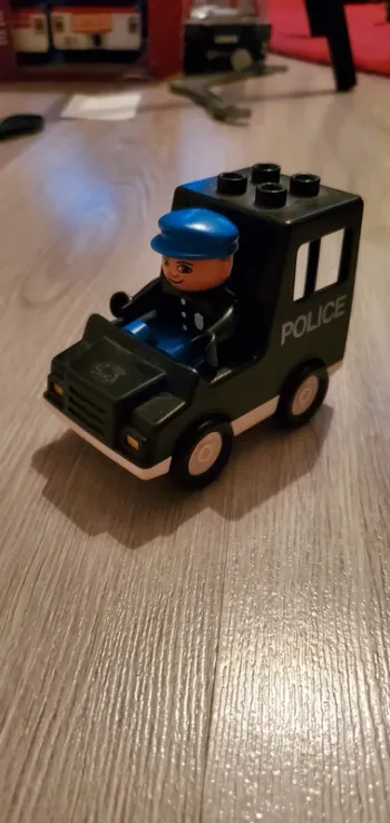 Lego duplo véhicule police