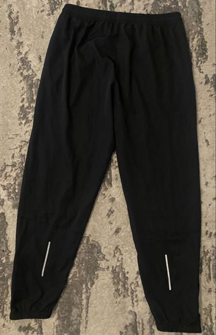 Nike therma Big Swoosh - photo numéro 5